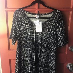 LulaRoe Jana Top Black and White Med